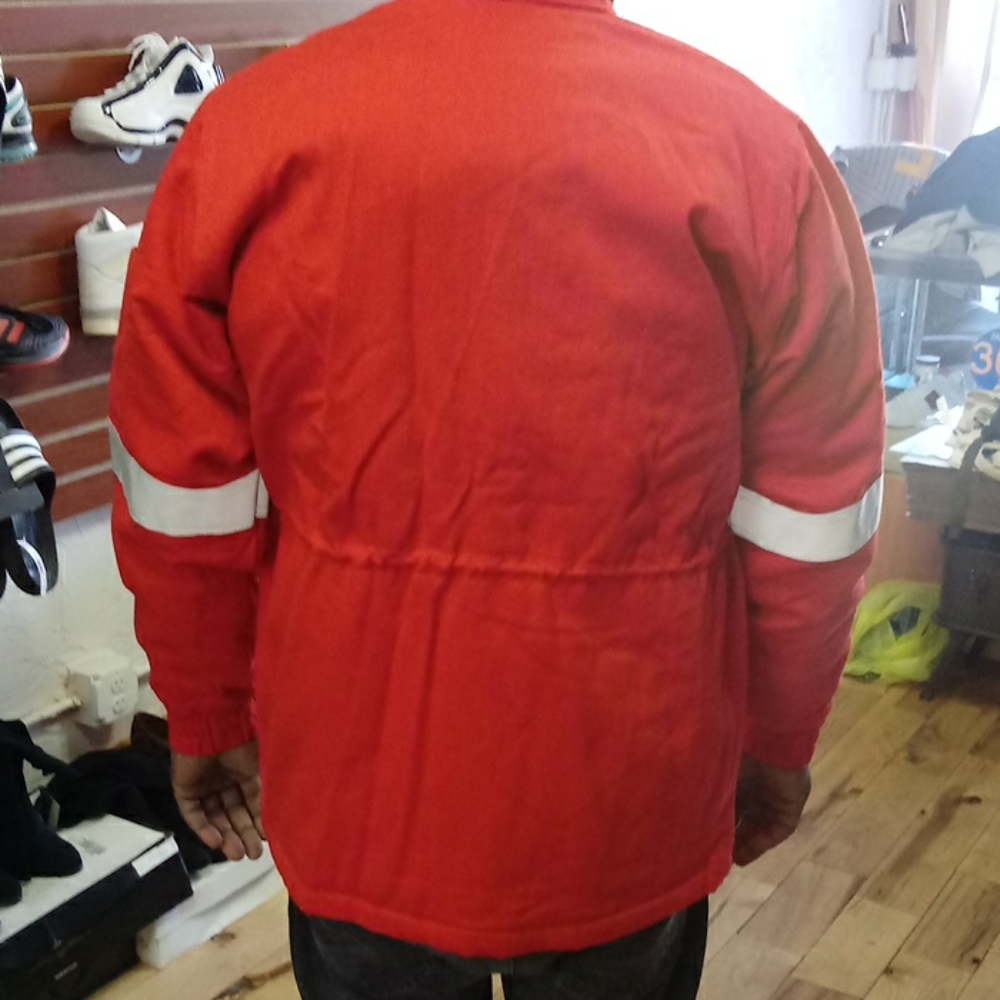 Red wing jacket - Picture 2 of 4